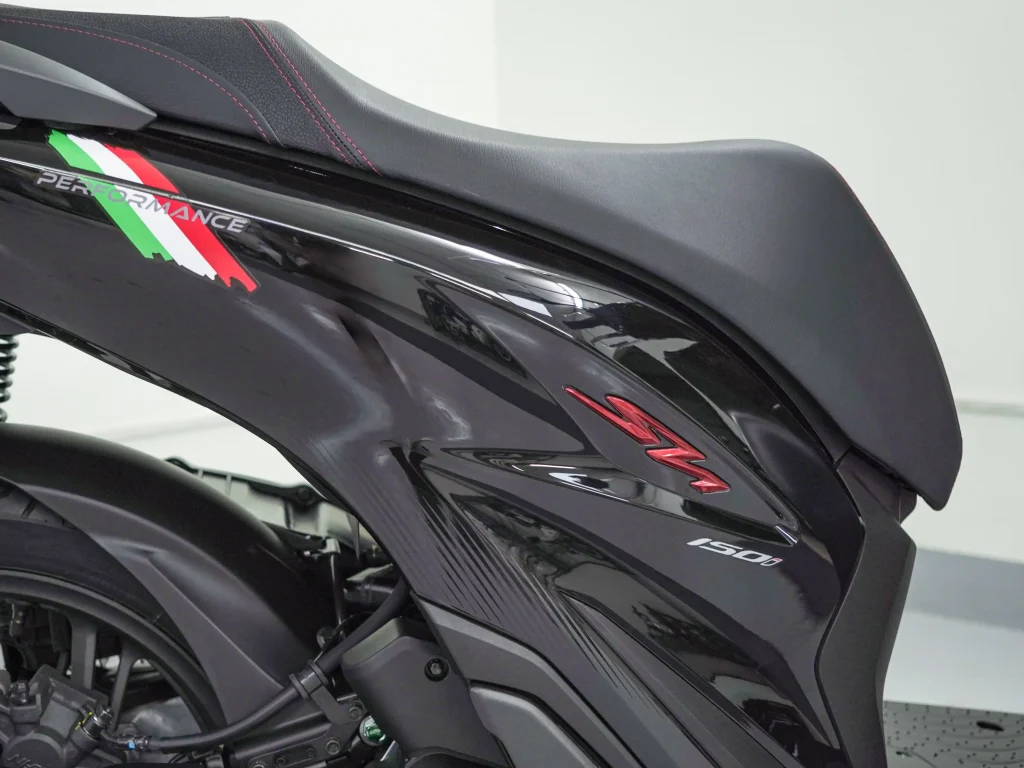 Honda sh y 150i sport edition giam soc 10 trieu hung phat motor 13