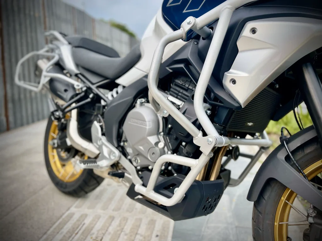 Danh gia xe cfmoto 700mt hung phat motor 2