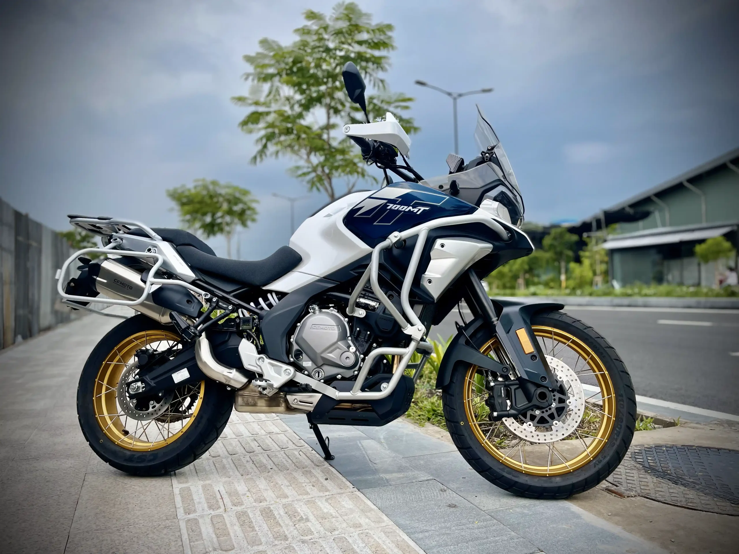 Danh gia xe cfmoto 700mt hung phat motor 7