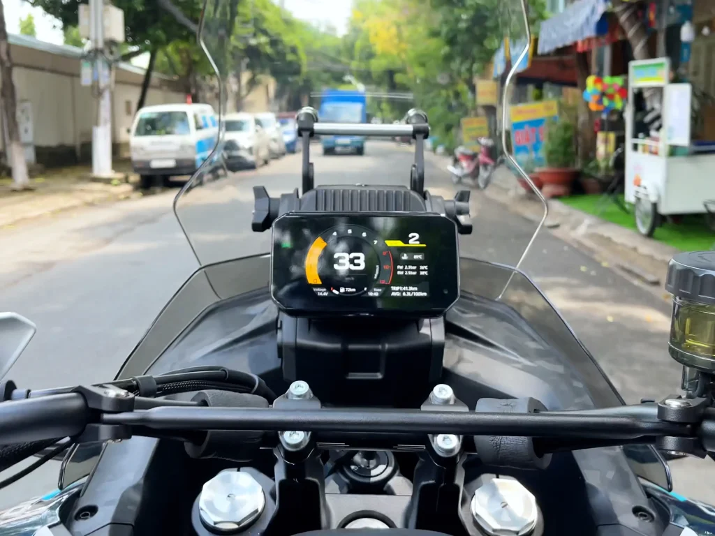 Duong di hung phat motor test xe cfmoto 1