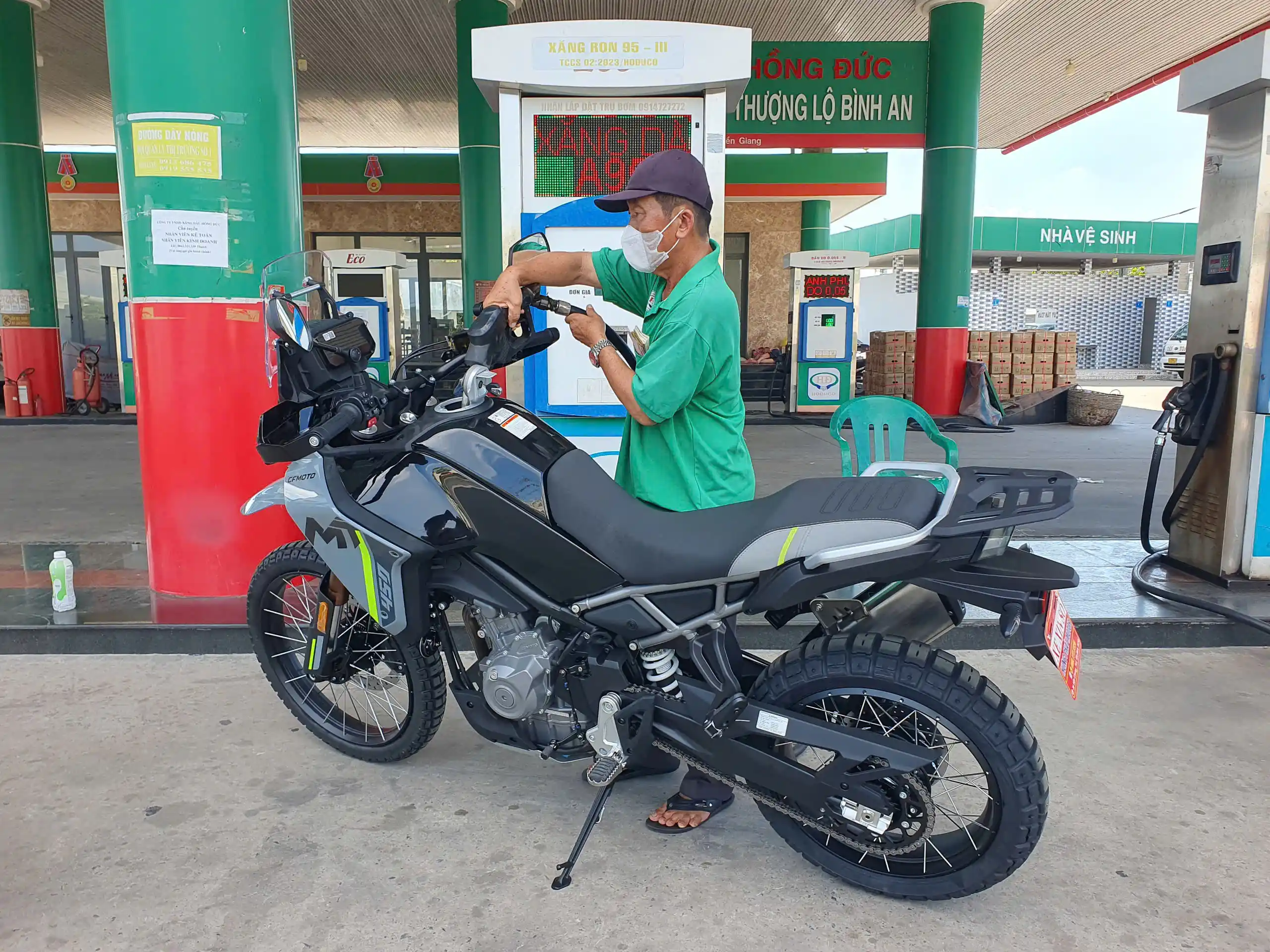 Giao cfmoto 450mt cho khach ben tre hung phat motor 5