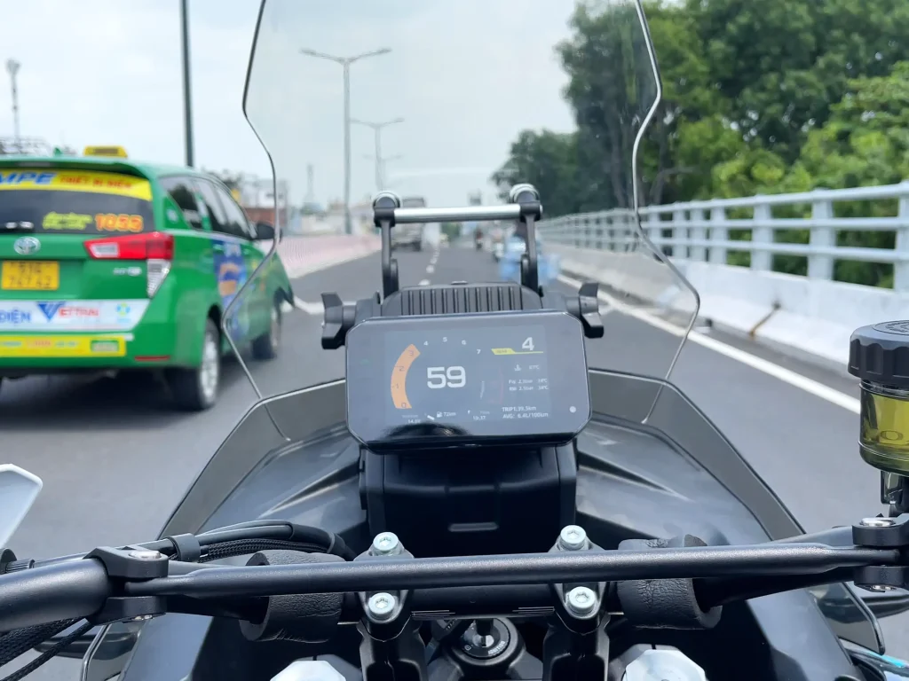Man hinh cfmoto 700mt thong so ky thuat 1