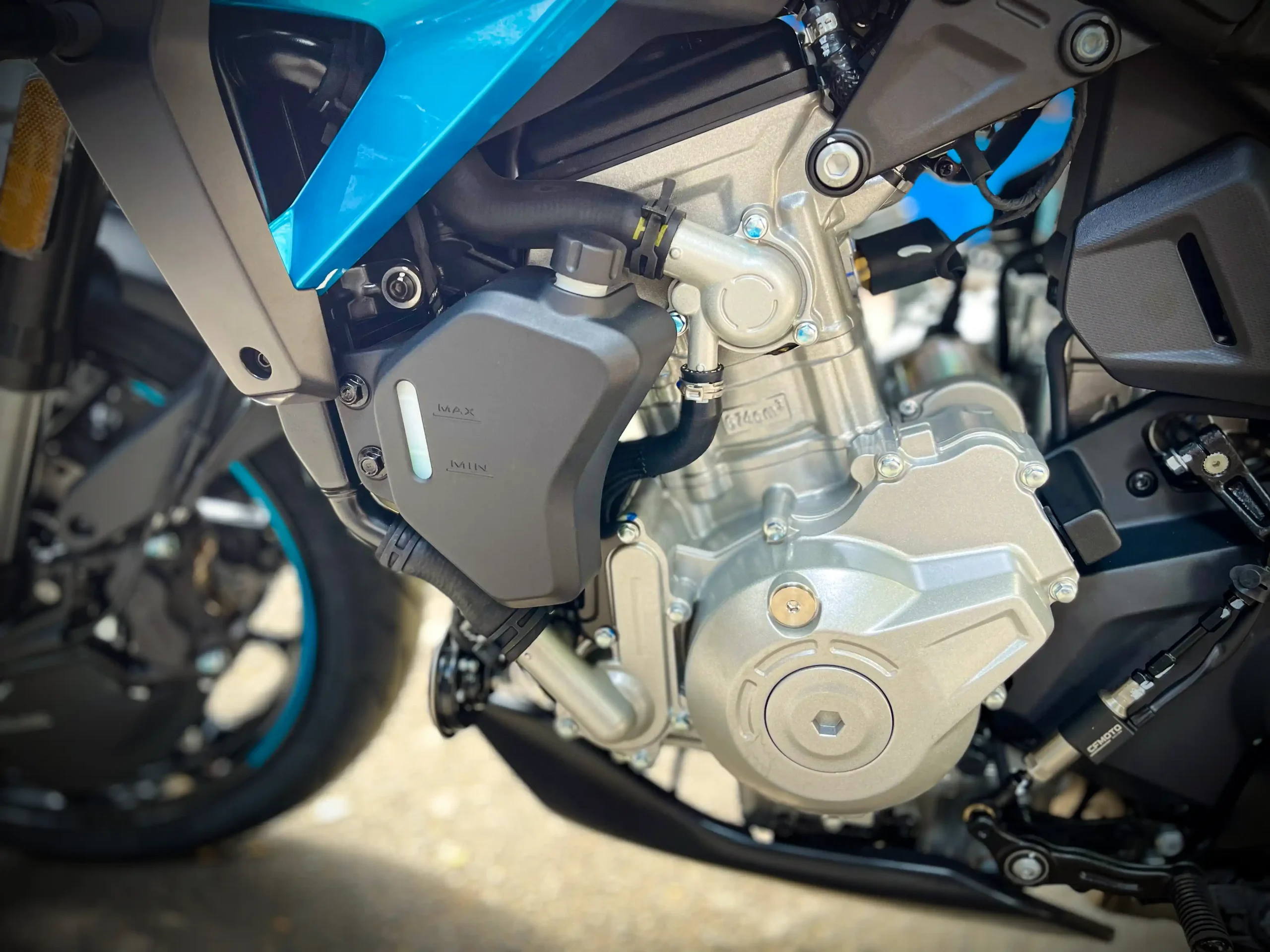 Xe cfmoto 675nk ra mat hung phat motor 15