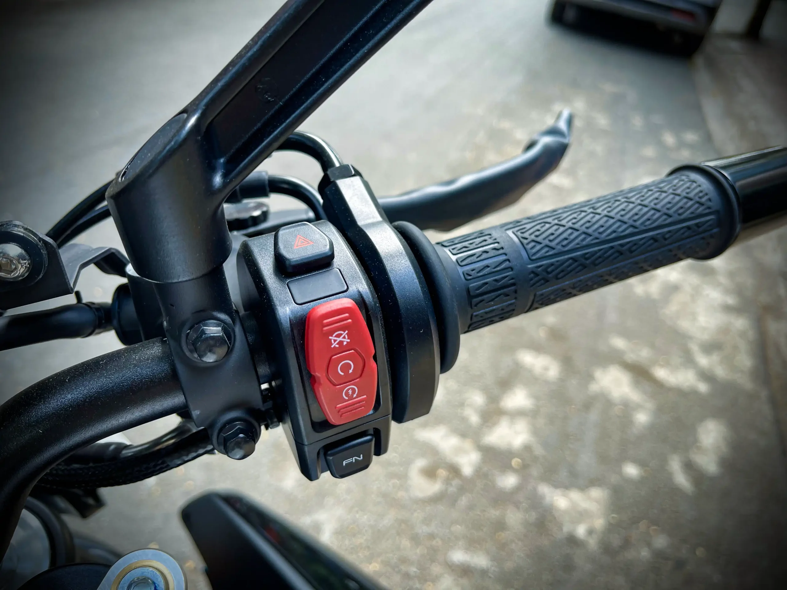 Xe cfmoto 675nk ra mat hung phat motor 9
