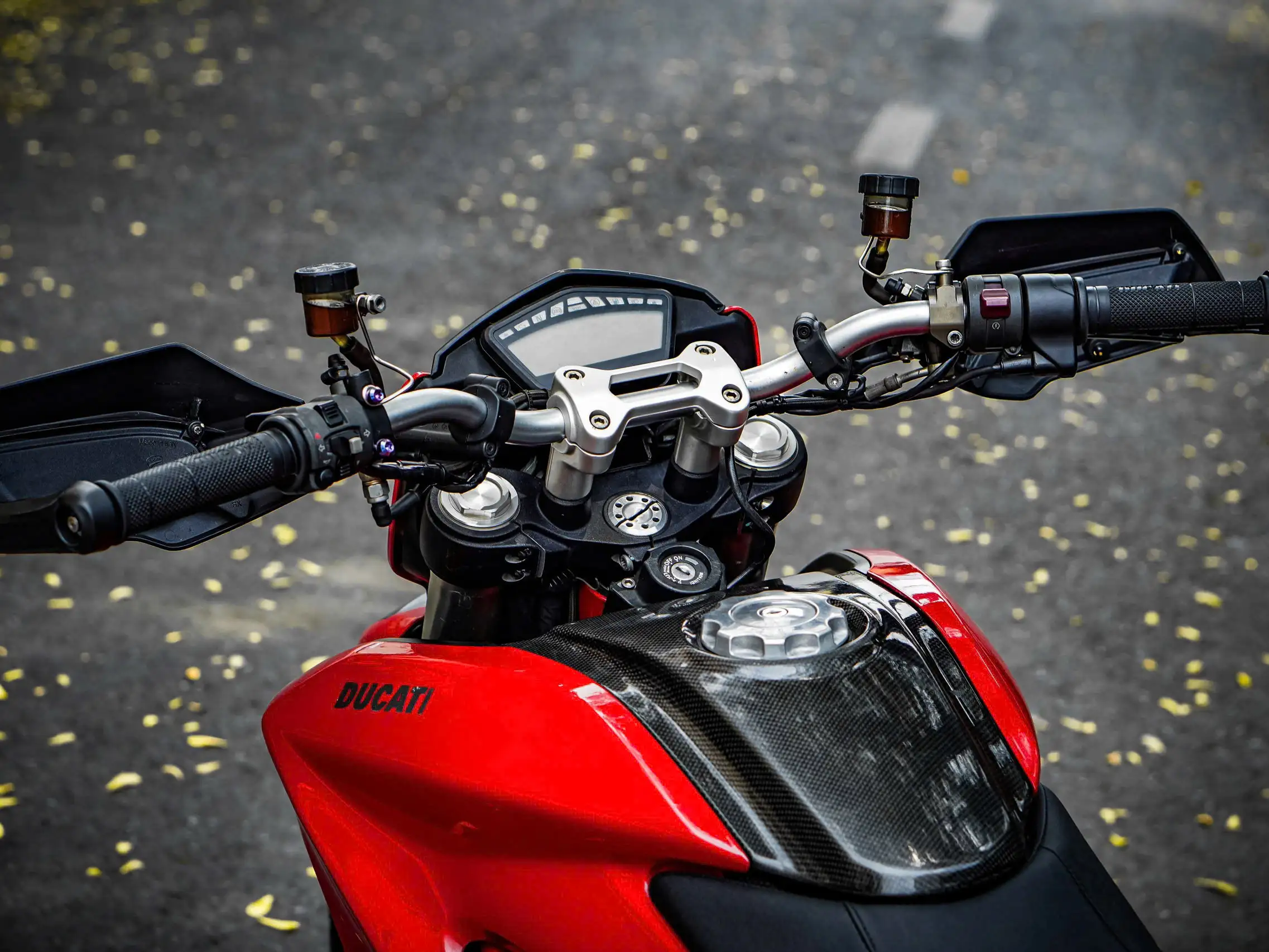 Xe ducati hypermotard 939 hung phat motor 14