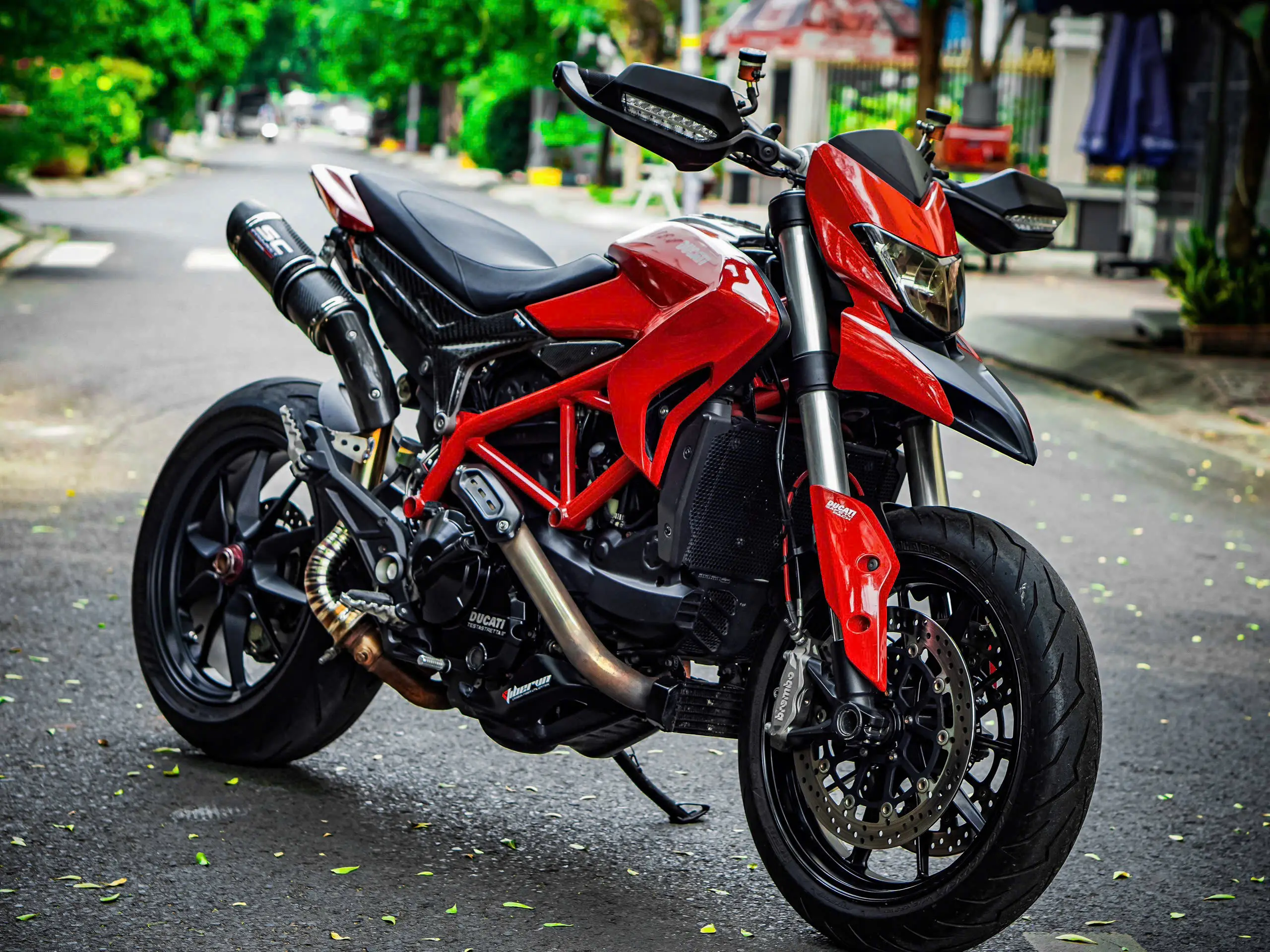 Xe ducati hypermotard 939 hung phat motor 2