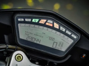 Xe ducati hypermotard 939 hung phat motor 21