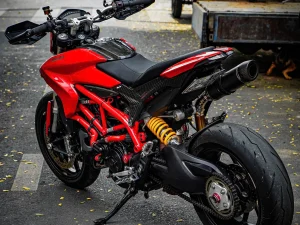 Xe ducati hypermotard 939 hung phat motor 3
