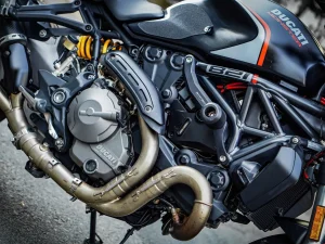 Xe ducati monster 821 stealth hung phat motor 4