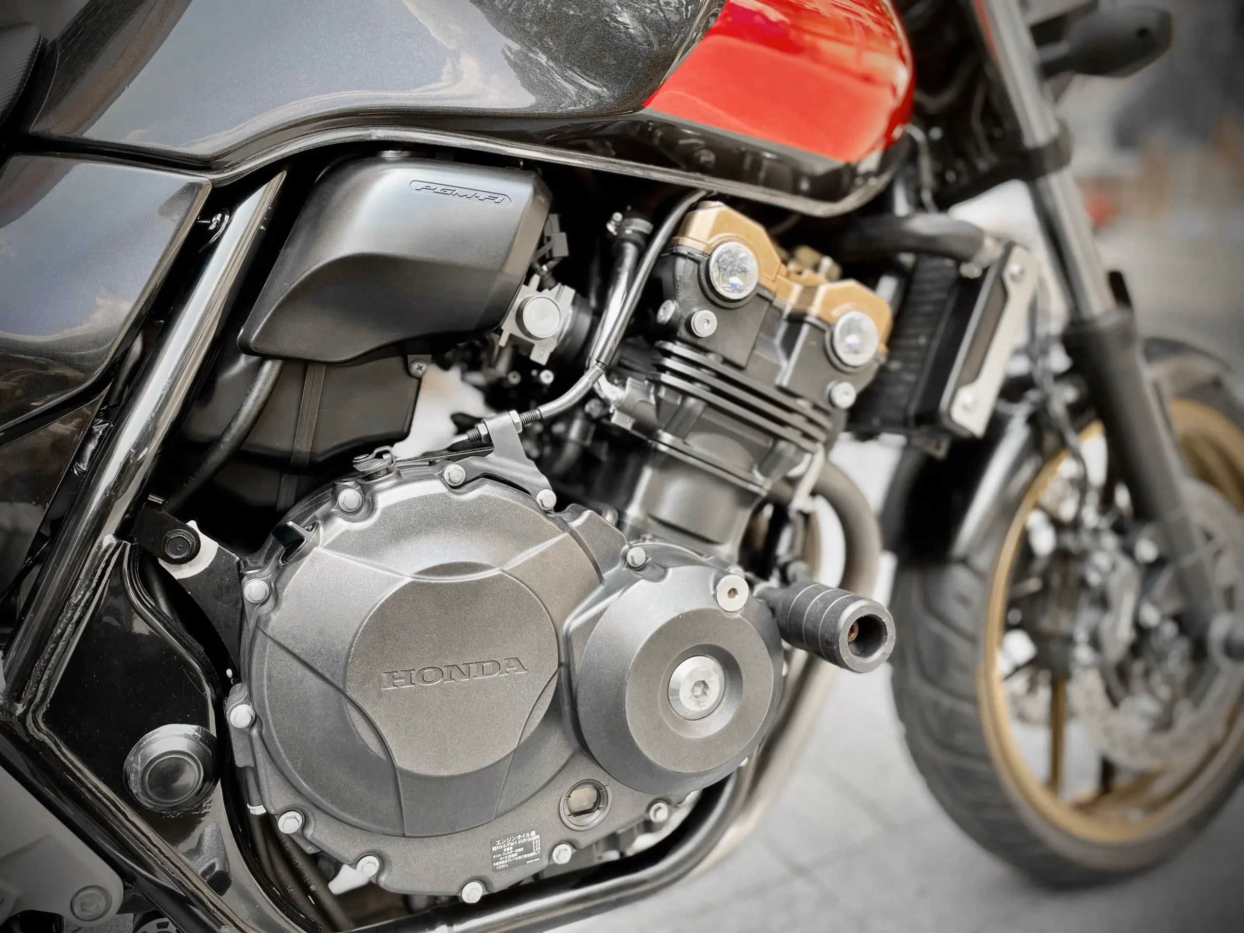 Honda CB400 Super Four 2015 – bền bỉ theo thời gian