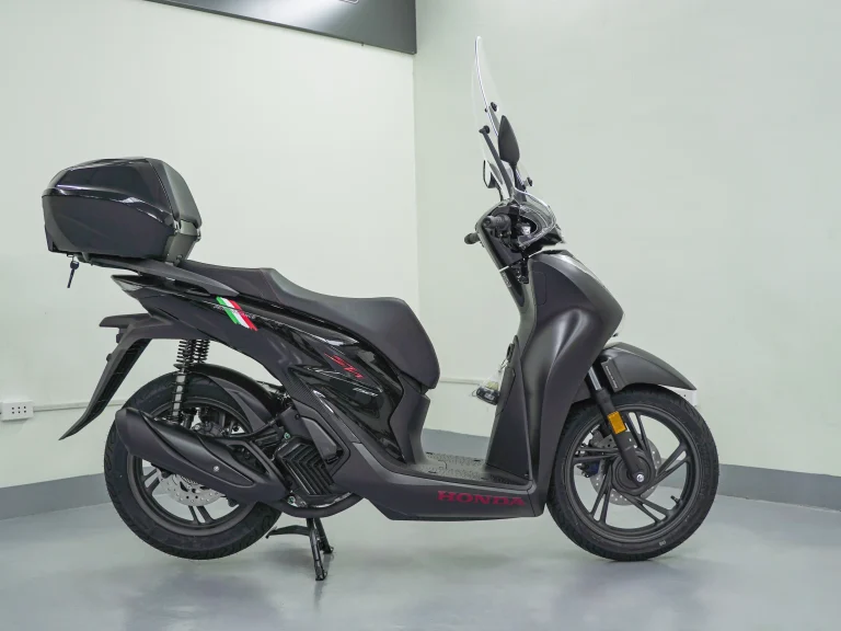 Xe honda sh y sport edition 2025 den mo hung phat motor 1