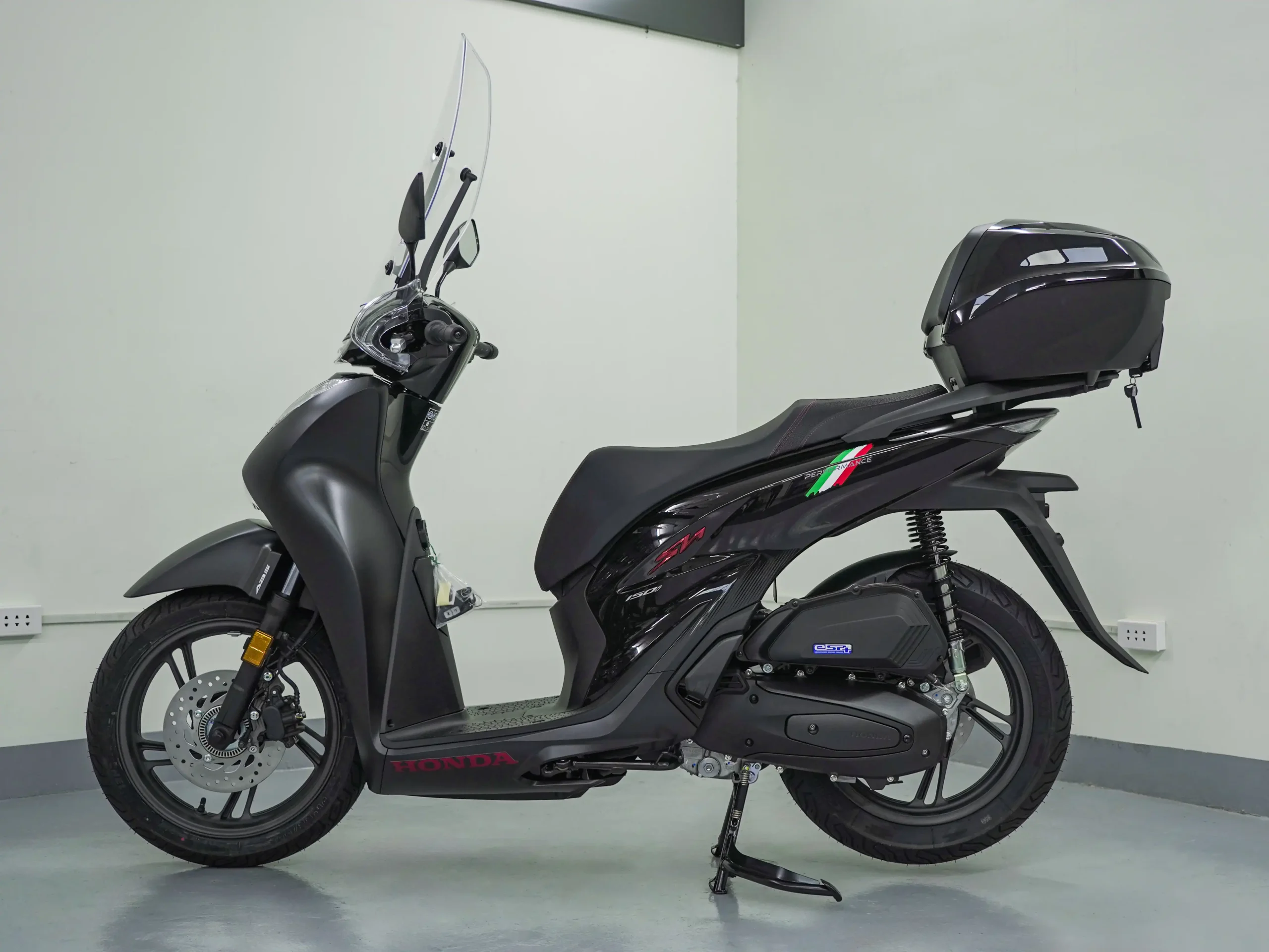 Xe honda sh y sport edition 2025 den mo hung phat motor 5