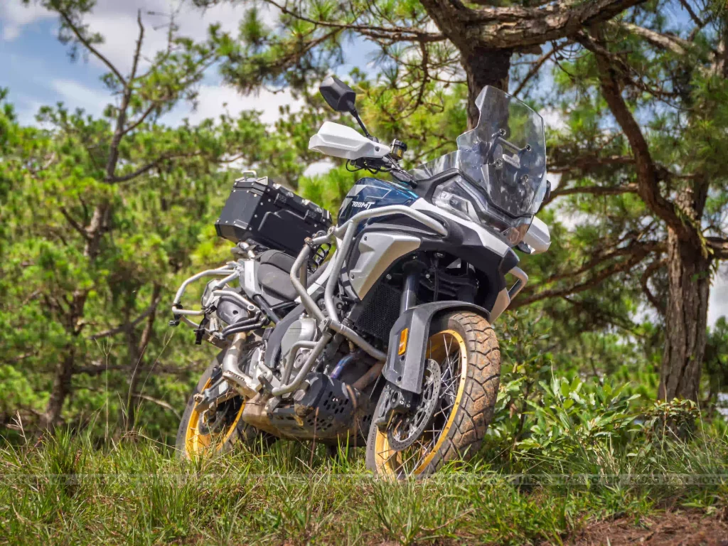 Cfmoto 700mt view ho tuyen lam 11