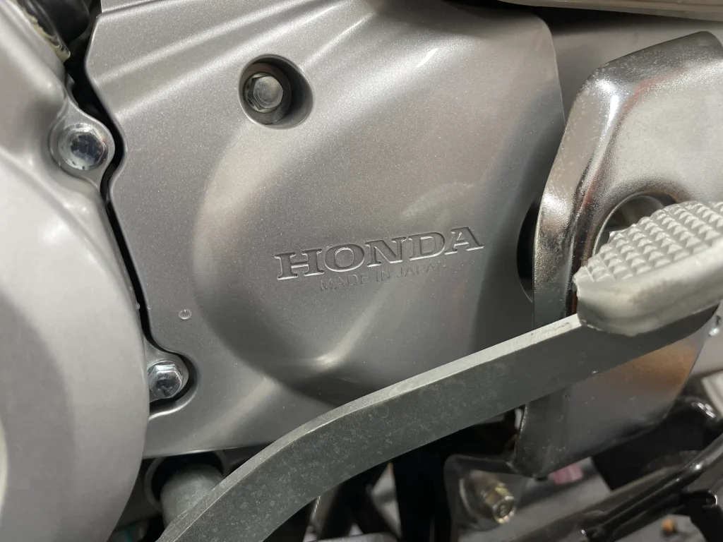 Giao honda supercub 110 abs hung phat motor 4