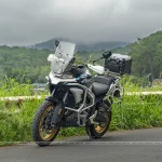 CFMoto 700MT tại trạm dừng giữa núi rừng