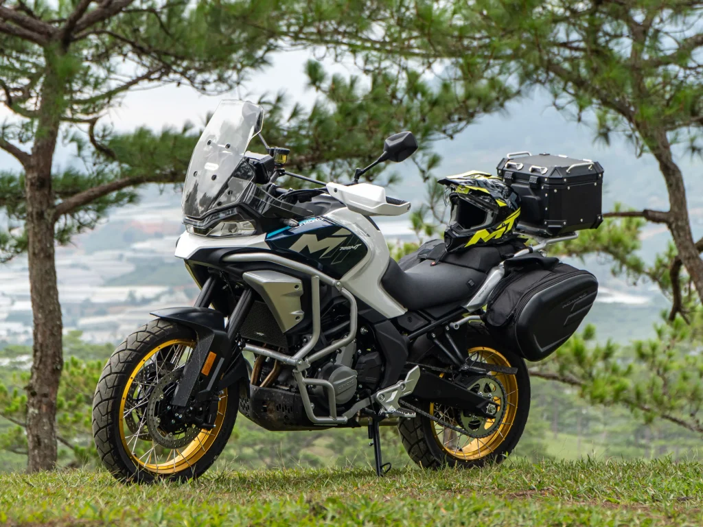 Trai nghiem thuc te cfmoto 700mt tren da lat hung phat motor 3